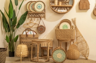 INTERIOR & FURNITURE